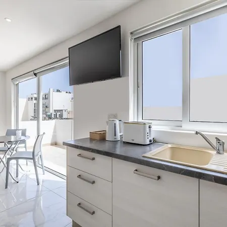 Cozy Penthouse In The Heart Of Paceville With Seaview - Olo Living By Sf Homes *