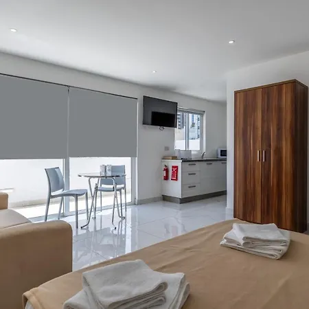 Cozy Penthouse In The Heart Of Paceville With Seaview - Olo Living By Sf Homes アパート *