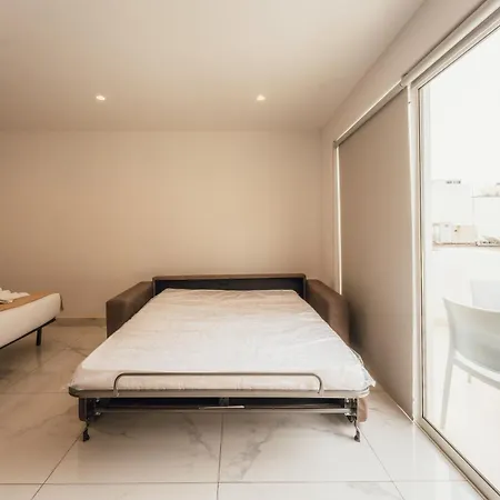Cozy Penthouse In The Heart Of Paceville With Seaview - Olo Living By Sf Homes 아파트 *