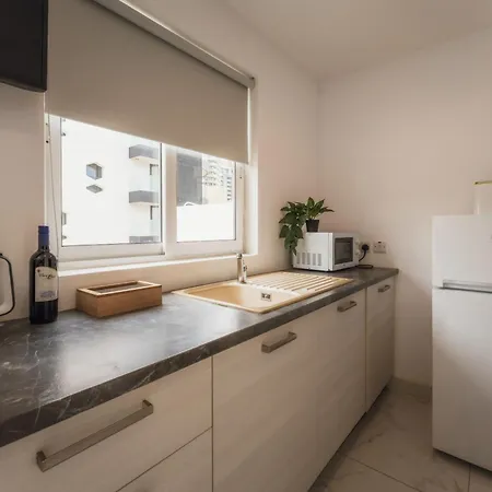 アパート Cozy Penthouse In The Heart Of Paceville With Seaview - Olo Living By Sf Homes Saint Julian's